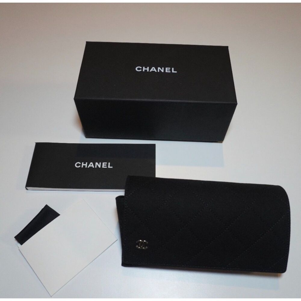 Chanel Sunglass Case - Authentic - Large - Black - Quilted